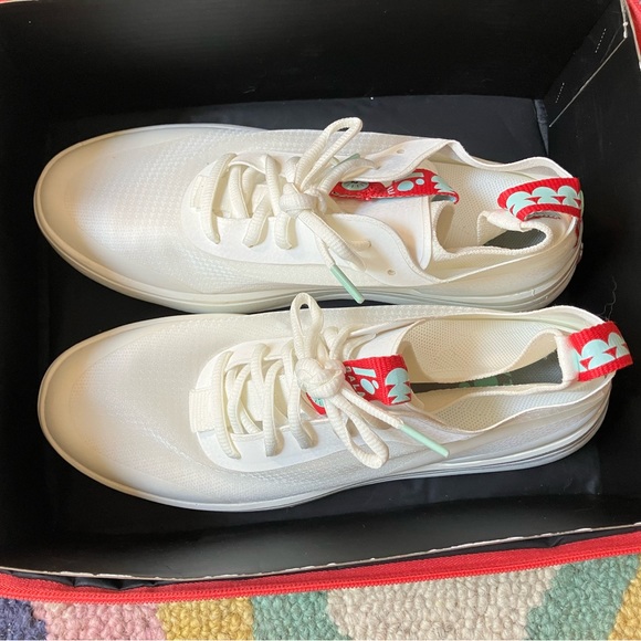 Worn twice: Bala Twelves Sneakers - Picture 2 of 3